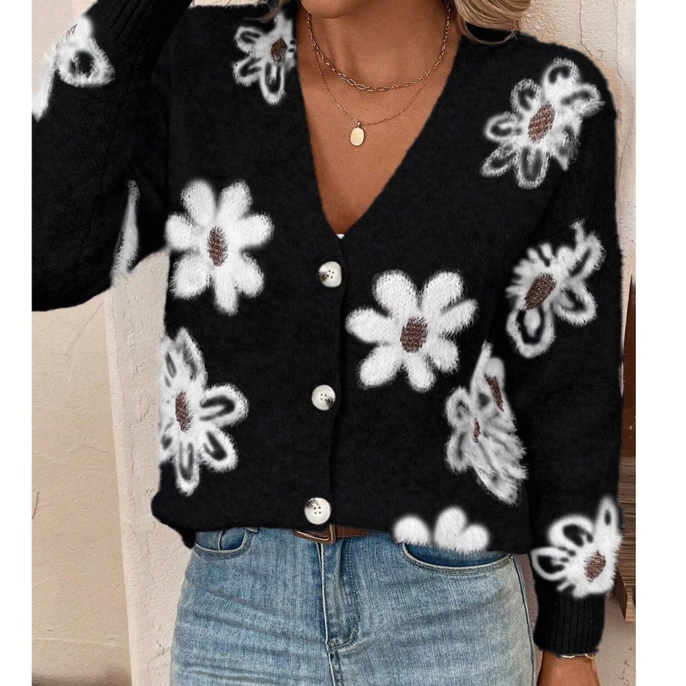 Cozy Floral Print Fuzzy Button Down Oversized Cardigan - Picture 3 of 11